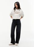 Άσπρο Fleece Φούτερ Σε Boxy Γραμμή Με Λογότυπο Και Κλασική Λαιμόκοψη  Γυναίκες