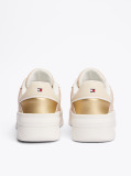 Μπεζ Sneakers Με Μεταλιζέ Πάνελ  Γυναίκες