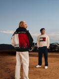 Άσπρο TH x Cadillac Formula 1® Team Πουλόβερ Με Λογότυπο  Unisex
