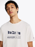 Μπεζ T-Shirt Με Σημαίες Hilfiger  Άνδρες