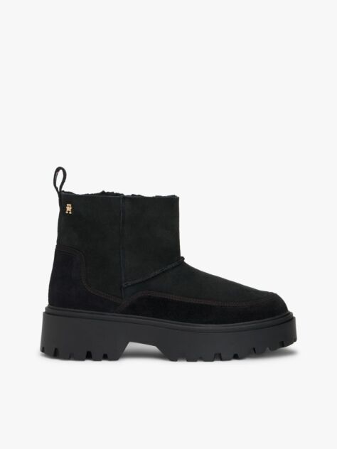 Black Leather Cleat Pull-On Snow Boots  Women