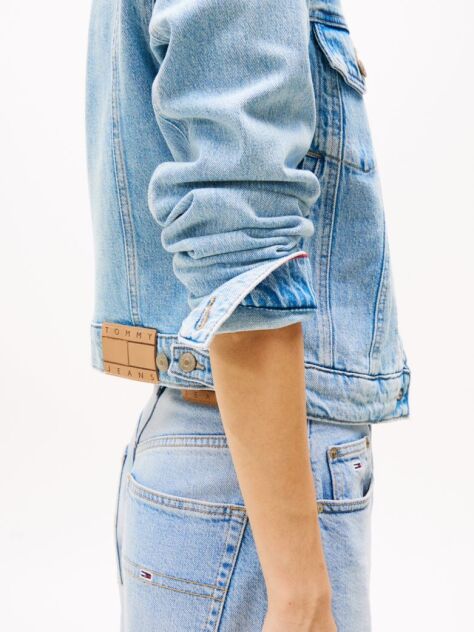 Denim Denim Trucker Τζάκετ Με Ξεθωριασμένο Εφέ Και Κανονική Εφαρμογή  Γυναίκες