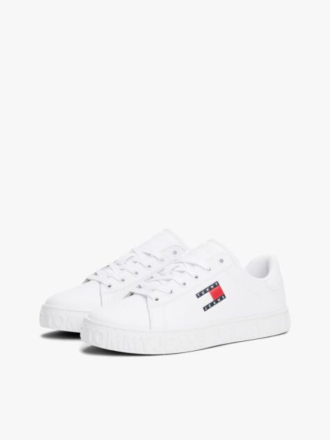 Άσπρο Sneakers Με Ανάγλυφο Λογότυπο Σε Αντίθεση  Γυναίκες