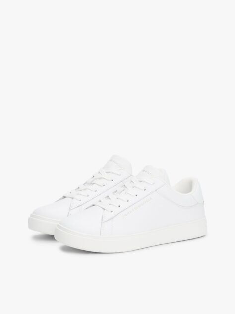 Άσπρο Essential Δερμάτινα Sneakers Με Μεταλλικές Λεπτομέρειες  Γυναίκες