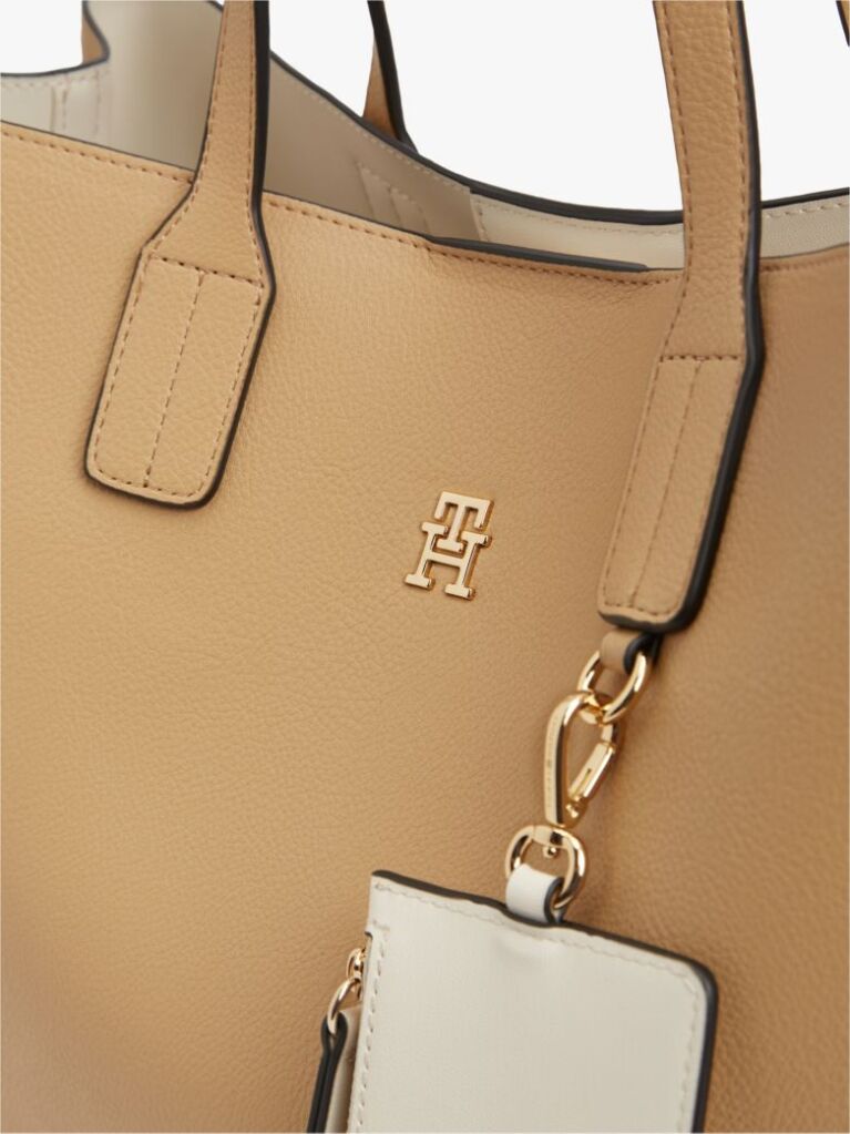 Μπεζ Τσάντα Χειρός Hilfiger Icon Με Φινίρισμα Pebble Grain  Γυναίκες