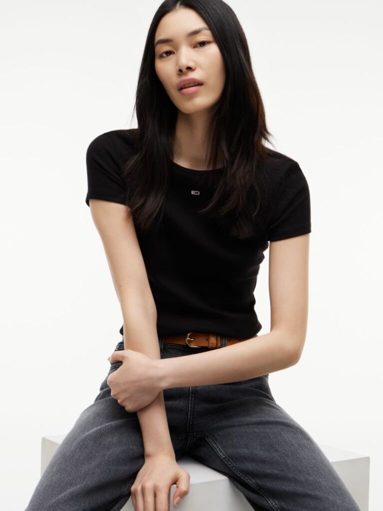 Μαύρο Essential Ριμπ T-Shirt Σε Slim Γραμμή  Γυναίκες