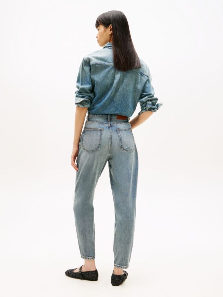 Denim Ultra Ψηλόμεσο Mom Τζιν Σε Tapered Γραμμή  Γυναίκες