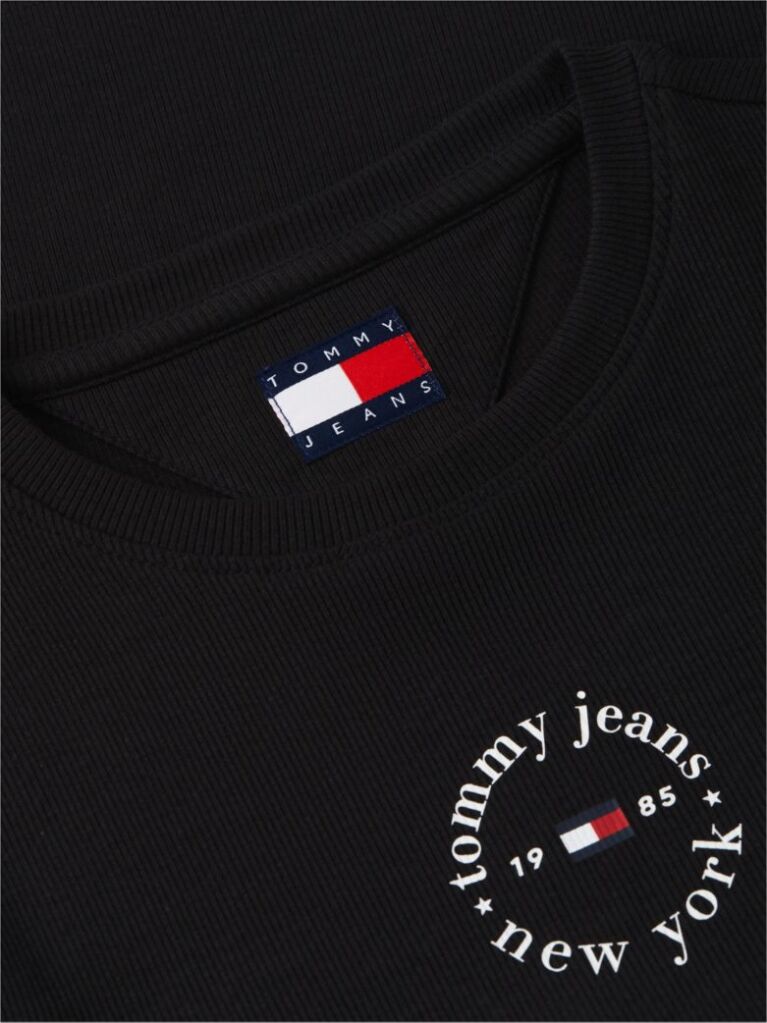 Μαύρο T-Shirt Σε Στενή Γραμμή  Γυναίκες