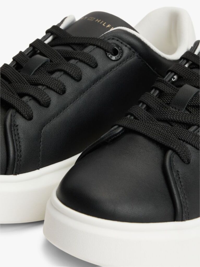 Μαύρο Δερμάτινα Sneakers Με Μονόγραμμα TH  Γυναίκες