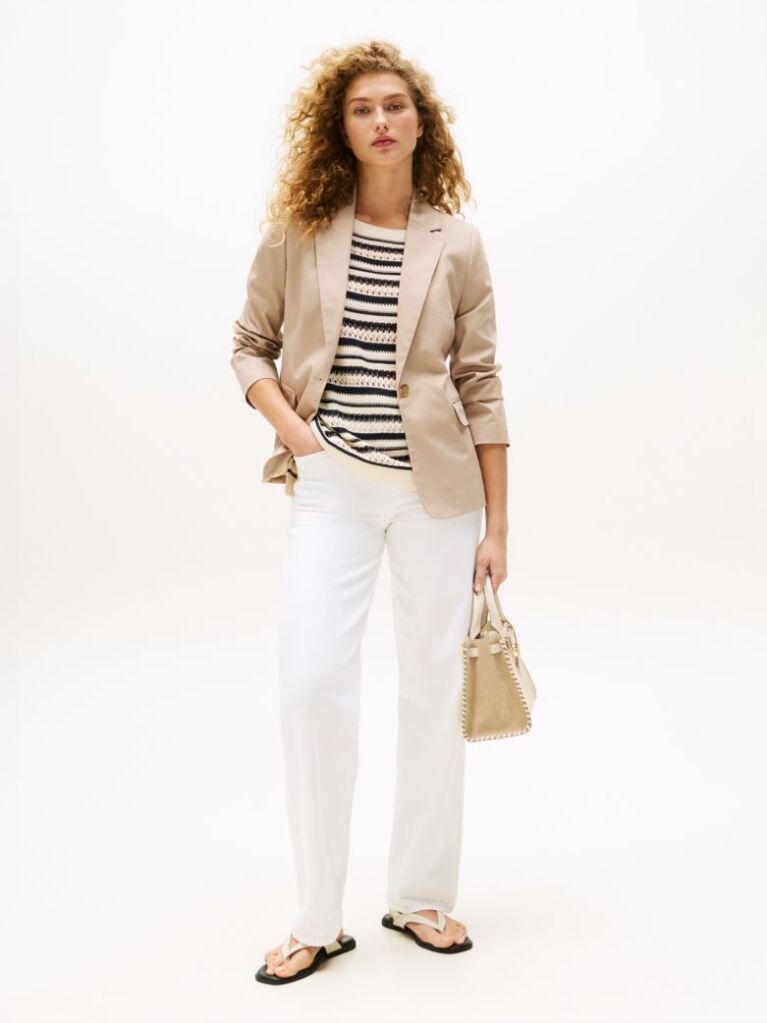 Μπεζ Slim Blazer Με Κεντητό Οικόσημο  Γυναίκες