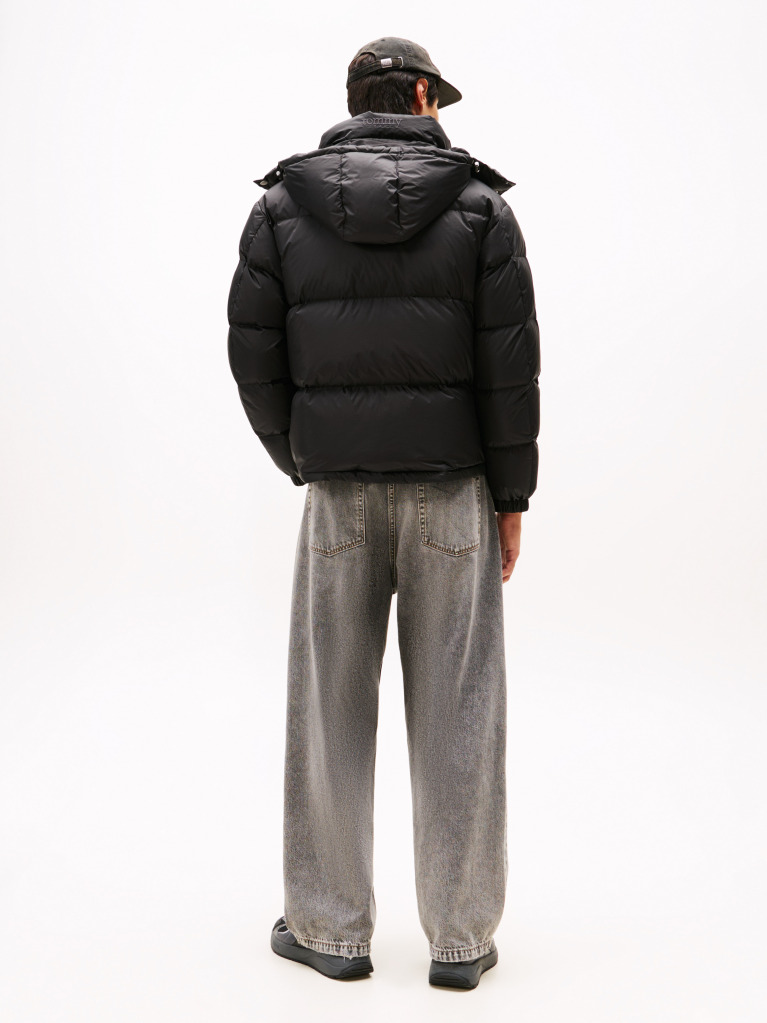 Black Water Repellent Ripstop Alaska Puffer Jacket  Men