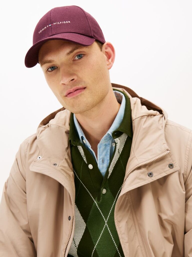 Red Logo Embroidery Twill Six-Panel Baseball Cap  Men