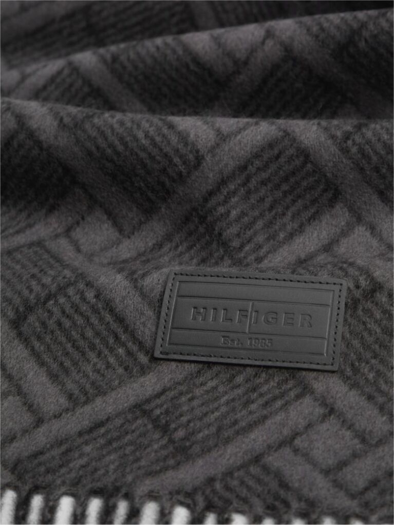 Black Repeat Flag Pure Wool Jacquard Scarf  Men