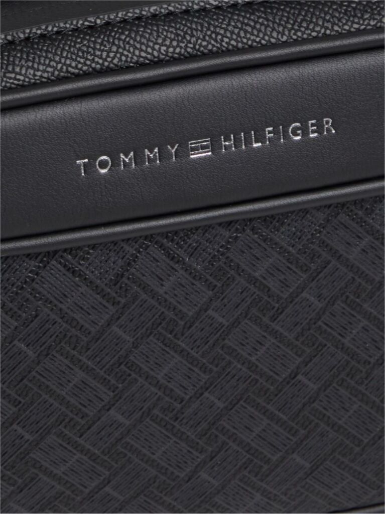Black Modern Textured Flag Washbag  Men