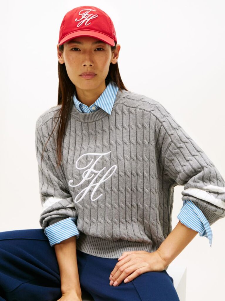 Red Logo Embroidery Twill Baseball Cap  Women