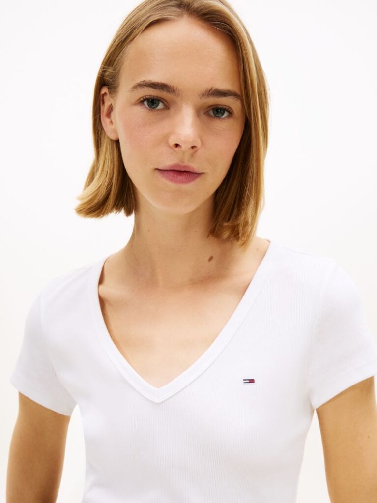 Άσπρο Essential T-Shirt Σε Slim Γραμμή Με V  Γυναίκες