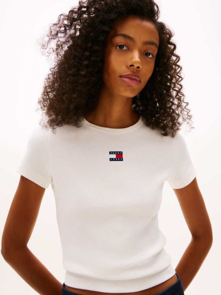 Μπεζ Κοντομάνικο T-Shirt Ριμπ Σε Slim Γραμμή  Γυναίκες