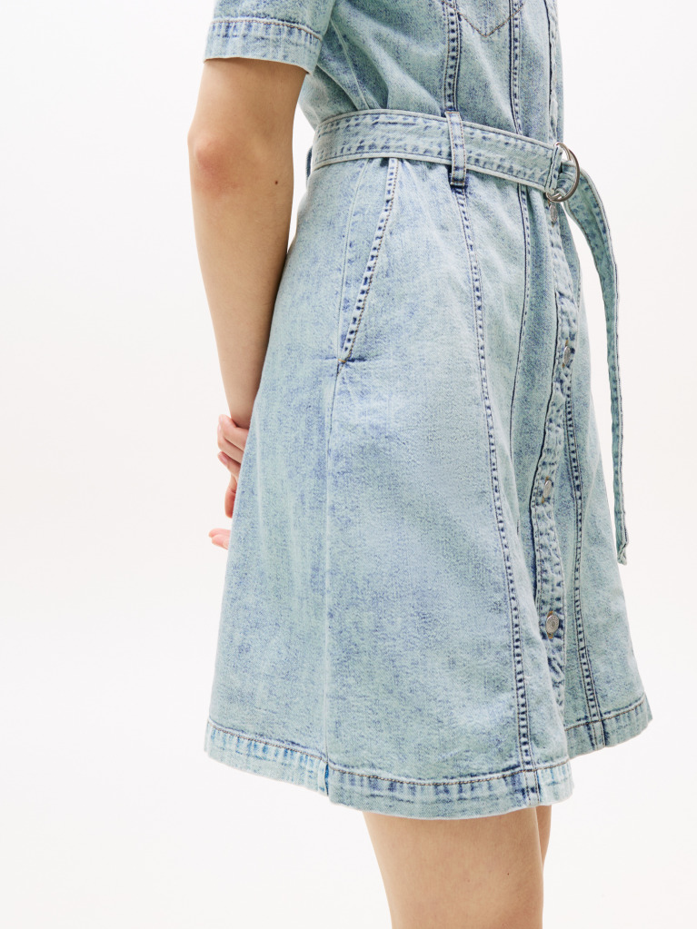 Denim Μίνι Denim Φόρεμα Με Ζώνη Και Ξεθωριασμένο Εφέ  Γυναίκες