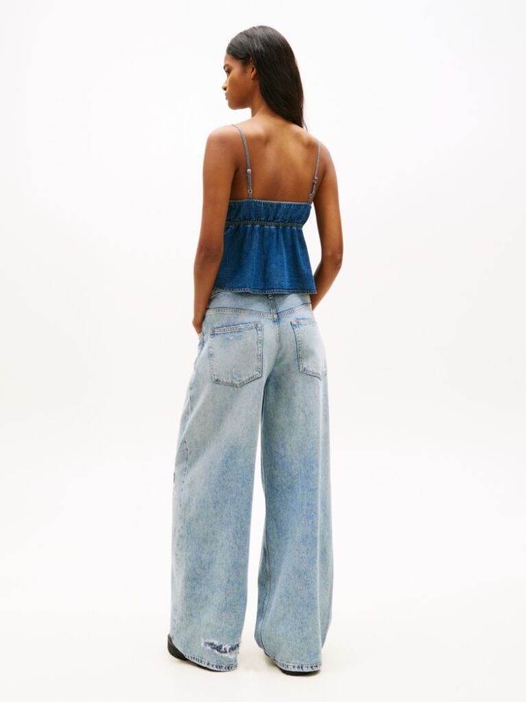 Denim Slim Τοπ Με Λαιμόκοψη V Και Λεπτές Τιράντες  Γυναίκες