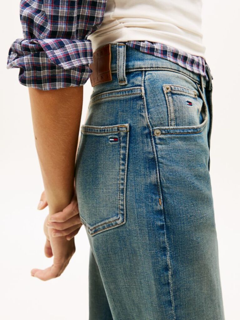 Denim Extra Ψηλόμεσο Mom Τζιν Με Tapered Γραμμή  Γυναίκες