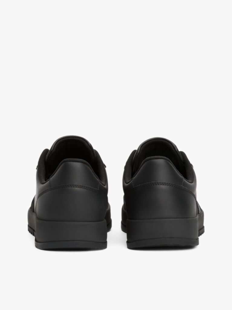 Black Retro Essential Leather Badge Trainers  Men