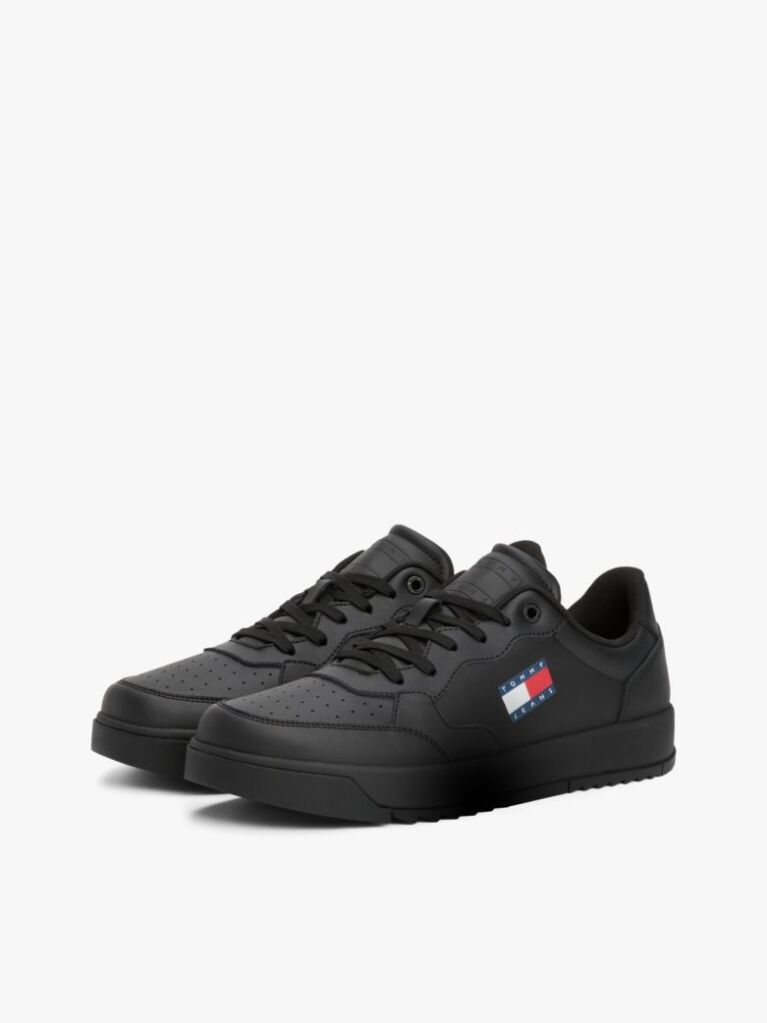 Black Retro Essential Leather Badge Trainers  Men