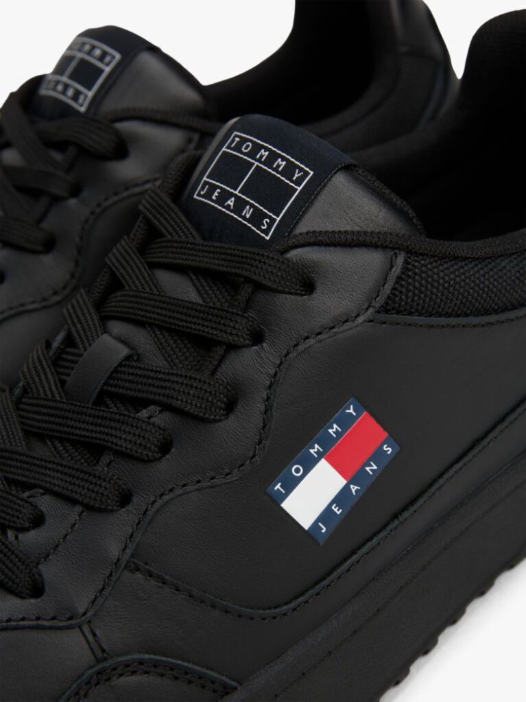 Μαύρο Δερμάτινα Sneakers Με Colour-Blocked Λεπτομέρεια  Άνδρες