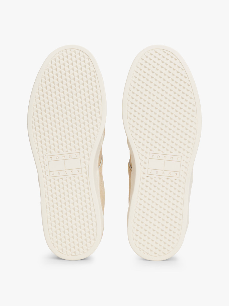 Μπεζ The Greenwich Σουέντ Sneakers  Γυναίκες