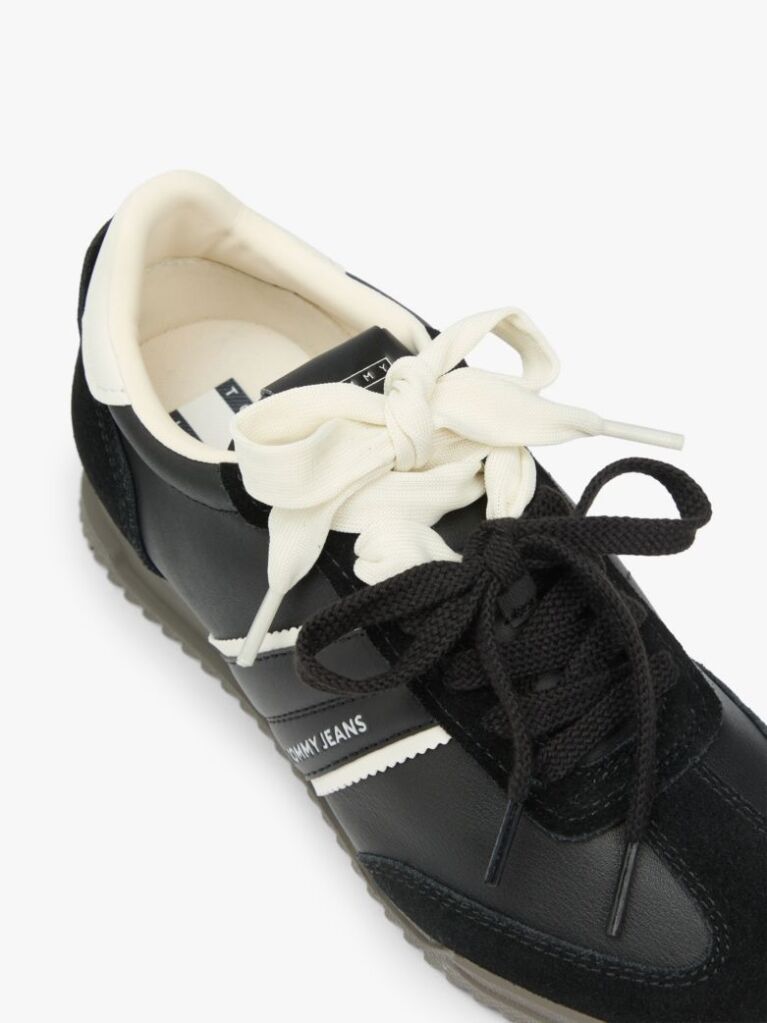 Μαύρο Δερμάτινα Sneakers Με Χαμηλό Κόψιμο  Γυναίκες
