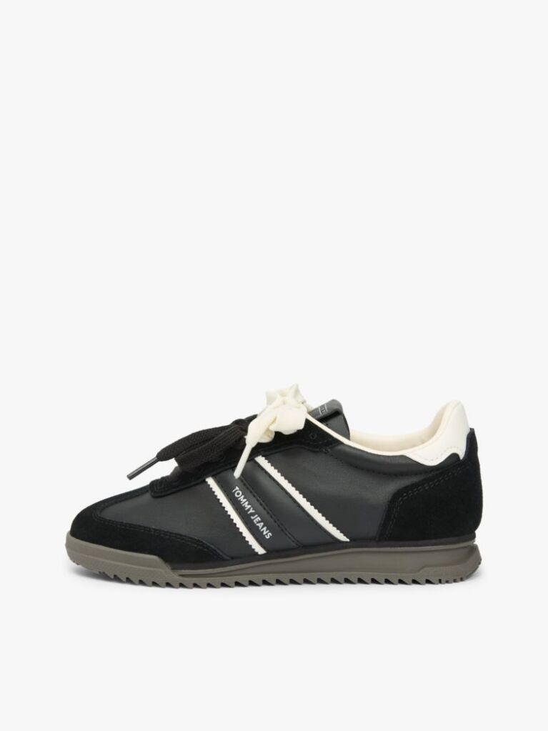 Μαύρο Δερμάτινα Sneakers Με Χαμηλό Κόψιμο  Γυναίκες