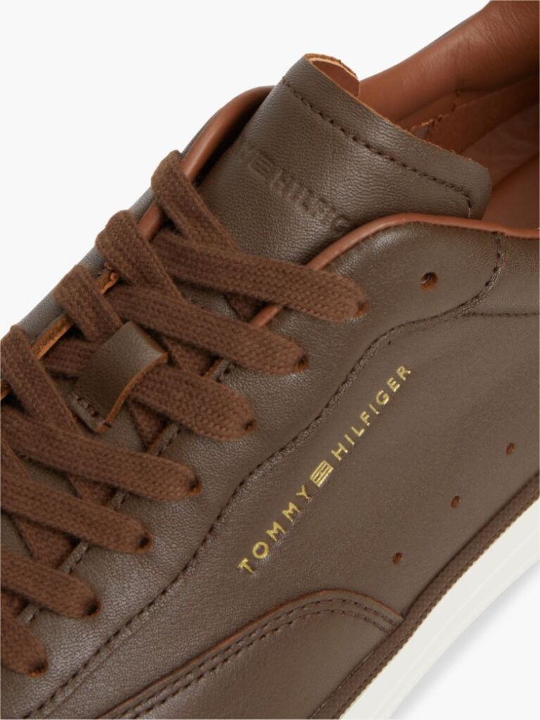Καφέ Δερμάτινα Sneakers  Άνδρες