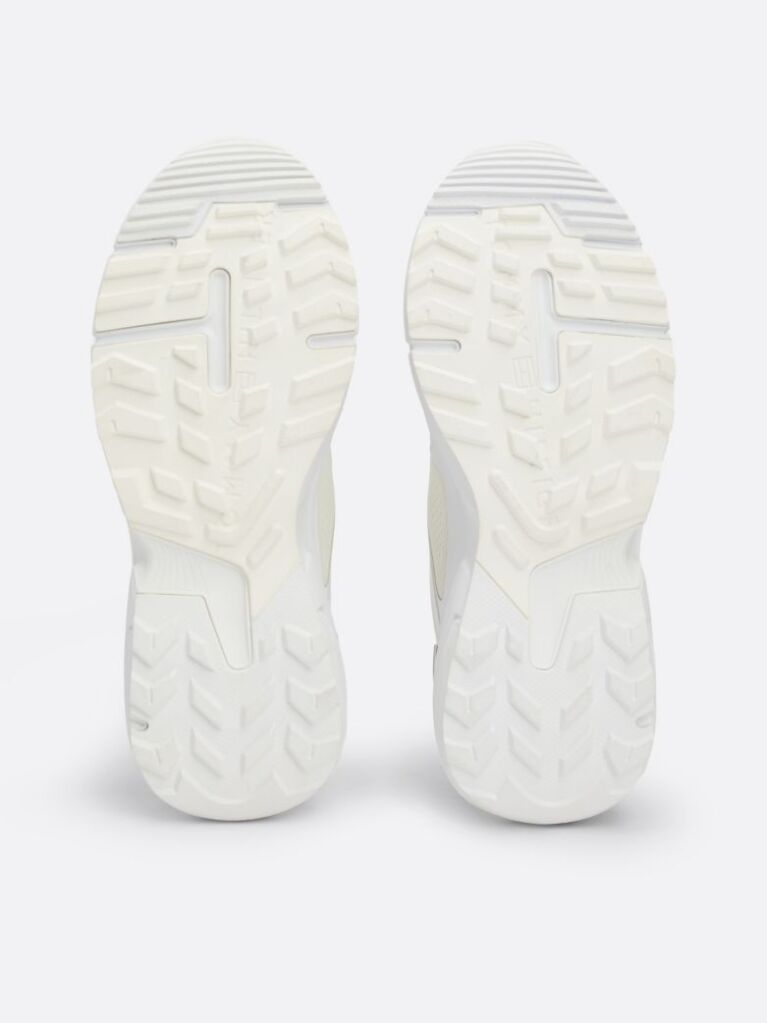 Άσπρο Sneakers Με Τρακτερωτή Σόλα  Γυναίκες