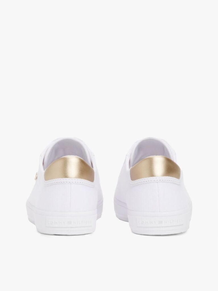 Άσπρο Sneakers Από Canvas Με Μεταλλική Λεπτομέρεια  Γυναίκες