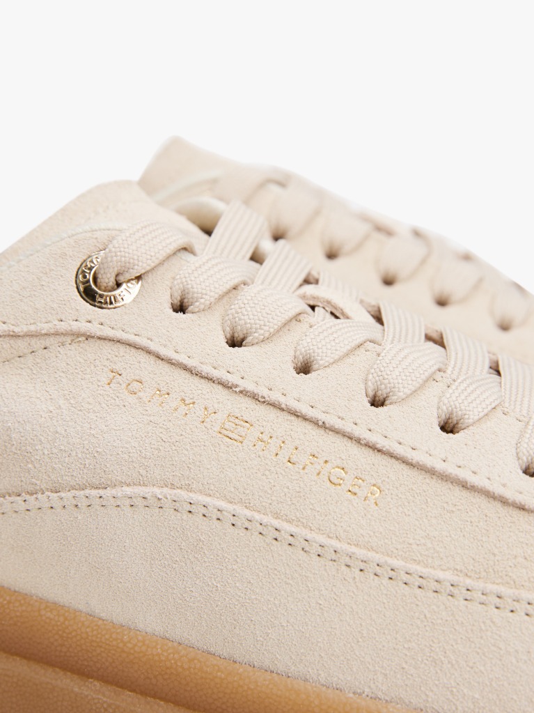 Μπεζ Σουέτ Sneakers Με Ανάγλυφες Λεπτομέρειες  Γυναίκες