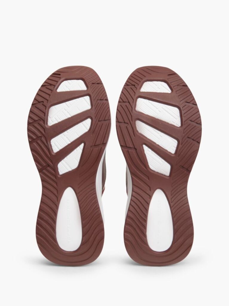 Κόκκινο Sneakers Με Διάτρητα Πάνελ  Γυναίκες