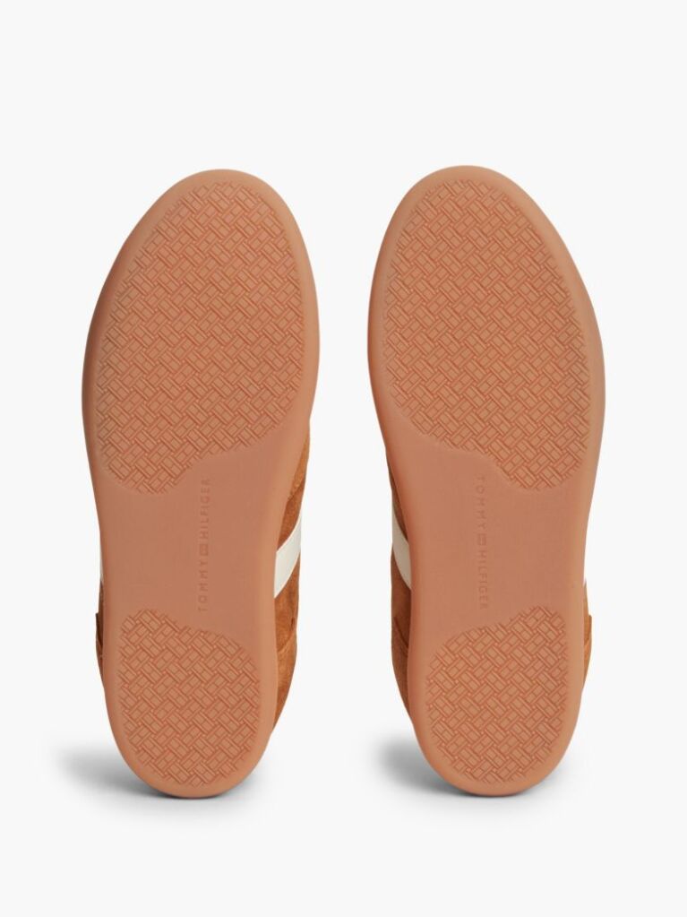 Καφέ Σουέτ Sneakers Με Χαμηλό Κόψιμο  Γυναίκες
