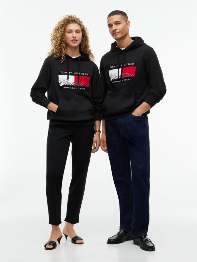 Μαύρο TH x Cadillac Formula 1® Team Hoody Με Σημαία  Unisex