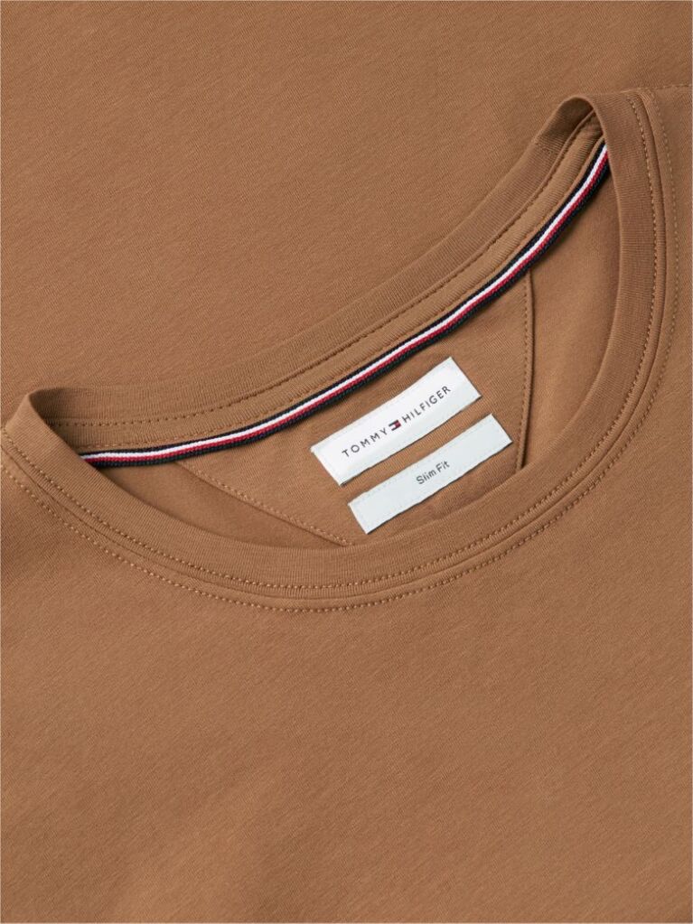 Καφέ T-Shirt Με Extra Slim Γραμμή  Άνδρες