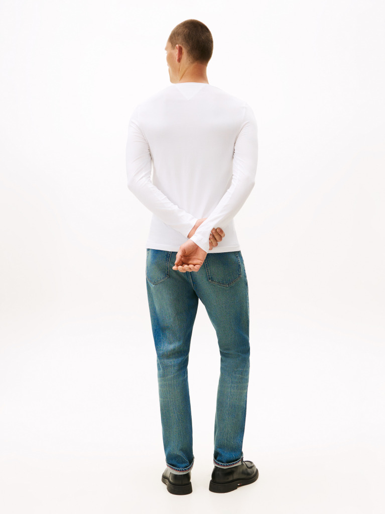 Άσπρο Μακρυμανικο T-Shirt Σε Slim Ελαστικη Γραμμη  Άνδρες