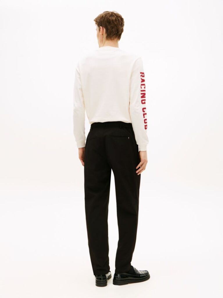 Black These packable tapered-leg trousers with a papertouch finish are crafted from water-repellent fabric, making them the practical choice for outdoor excursions.  Men