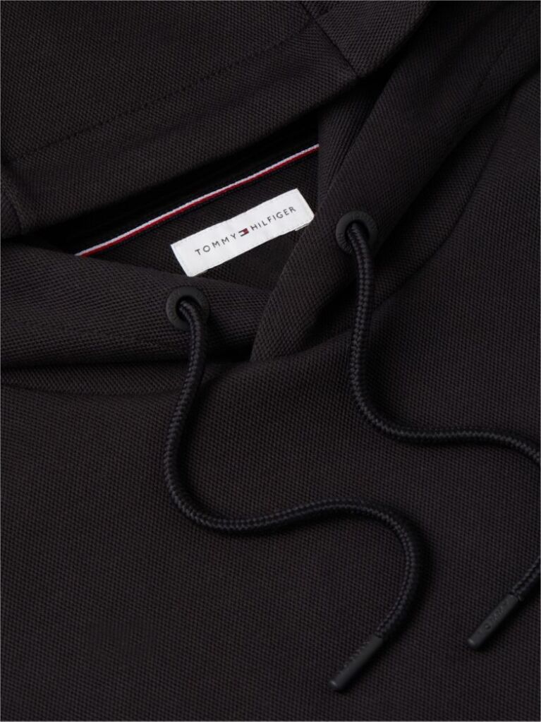 Μαύρο Hoody Με Varsity Λογότυπο Και Λεπτομέρεια Σε Αντίθεση  Άνδρες
