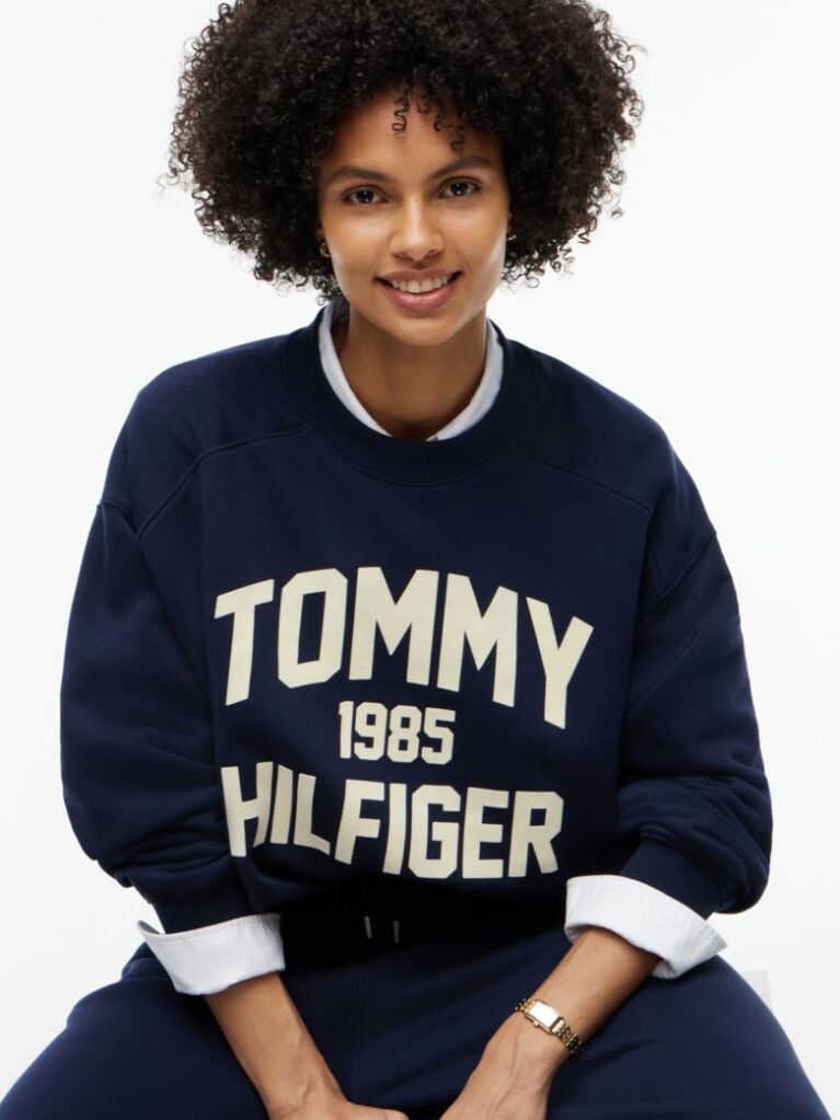 Μπλε Oversized Φούτερ Με Varsity Λογότυπο   Γυναίκες