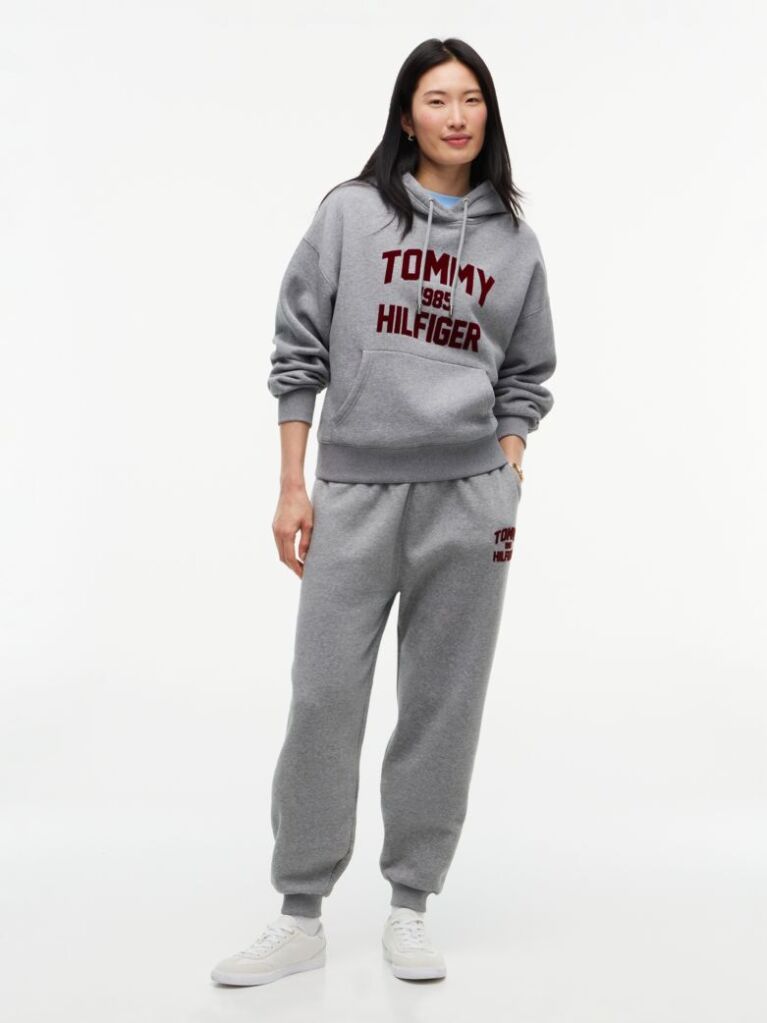 Γκρι Άνετο Fleece Hoody Με Varsity Λογότυπο  Γυναίκες