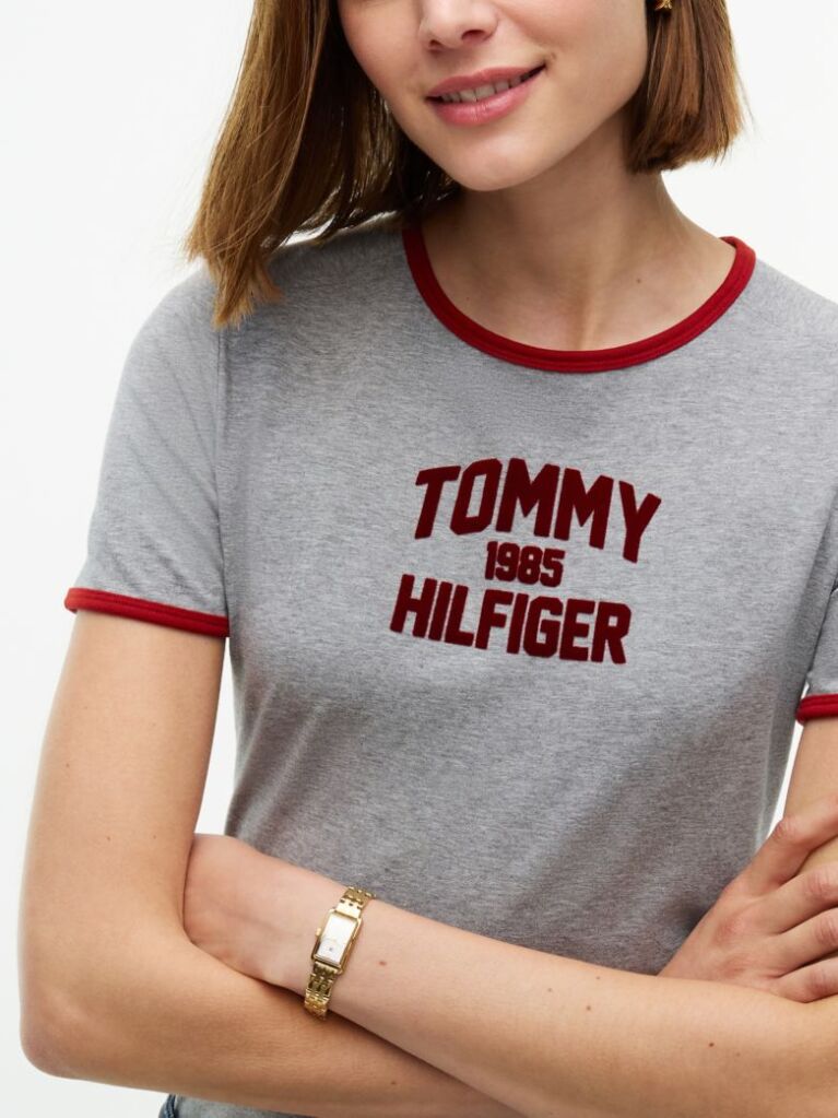 Γκρι Slim T-Shirt Με Varsity Λογότυπο  Γυναίκες
